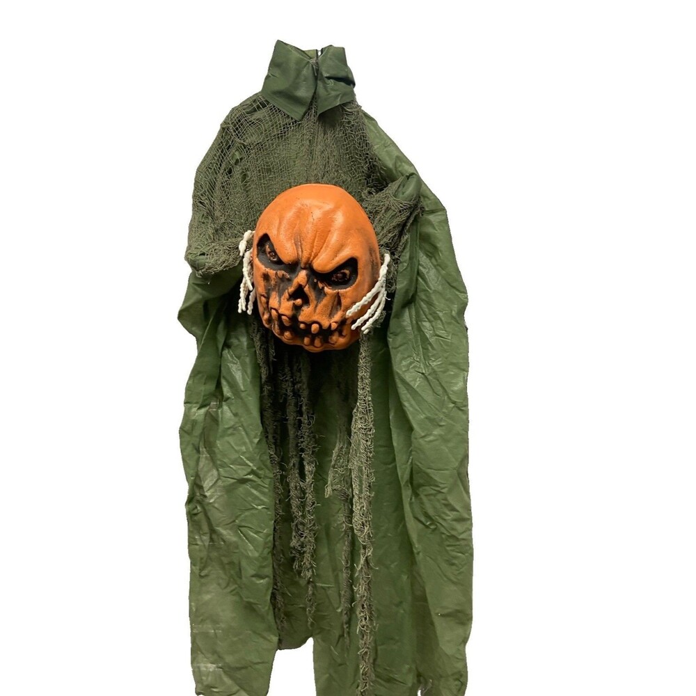 Hanging Ghoul Talking Halloween Lewis the Pumpkin Glows Hyde Decoration